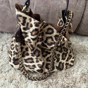 Source Unknown Leopard-Print Hobo Bag with Gold Chain Accents